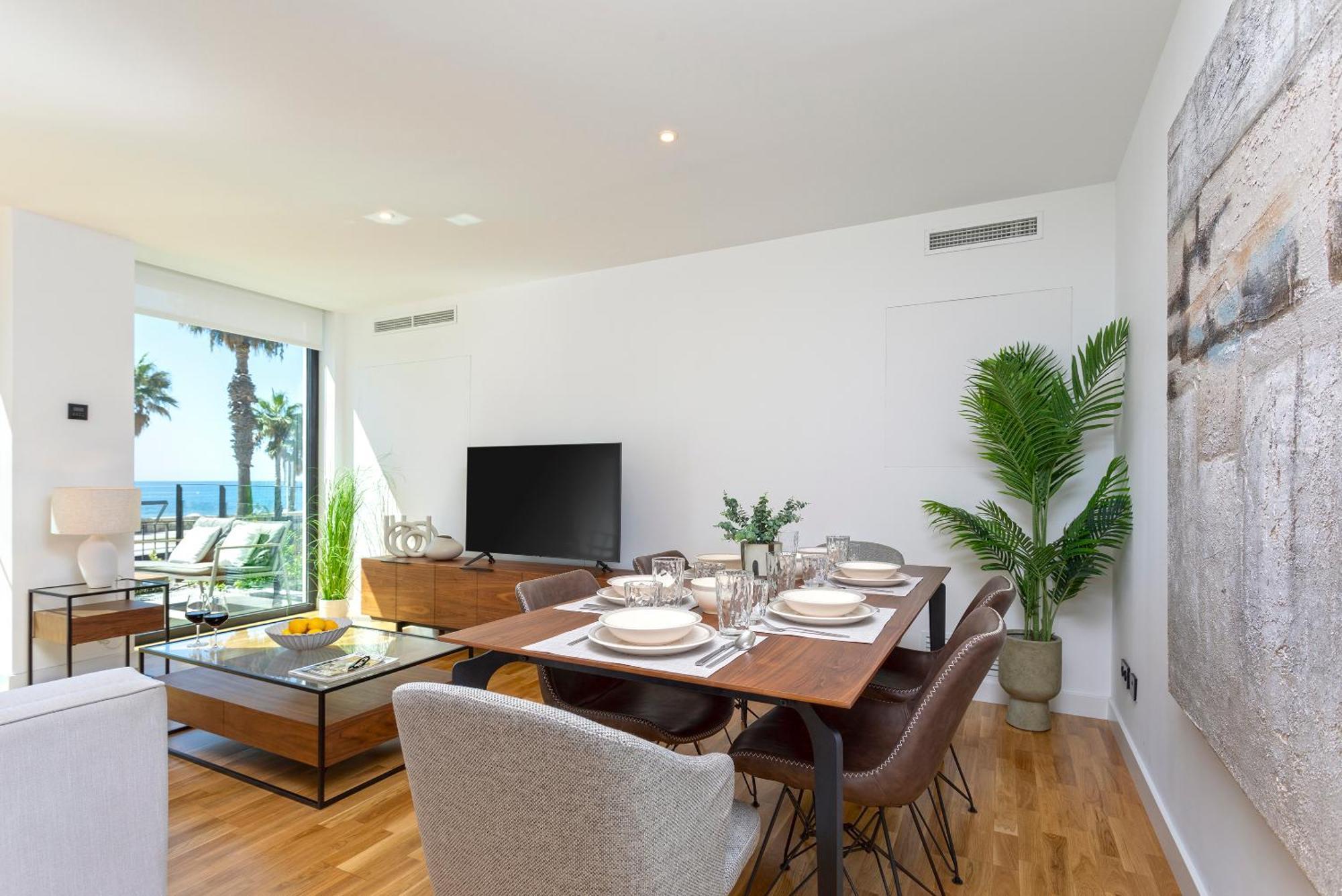 Malagueta Beach Front Luxury Apartment By Rent Me Малага Екстер'єр фото